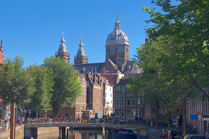 Absolutely Amsterdam - the Essential Introductory Walking Tour - Oostindisch Huis Courtyard: Trade Empire Power, Up Close
