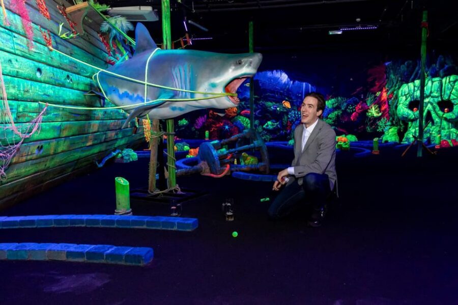 Aloha Amsterdam: 12-Hole Glow-in-the-Dark Mini-Golf - How the round flows: what to expect hole to hole
