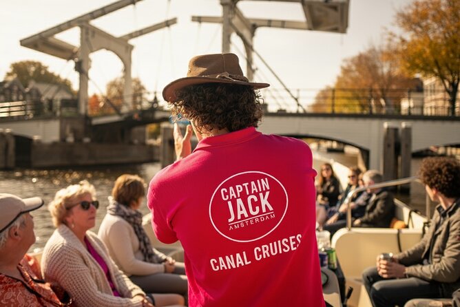 Amsterdam 1-Hour Canal Cruise With Live Guide - Prinsengracht and the Anne Frank area: the emotional anchor of the ride