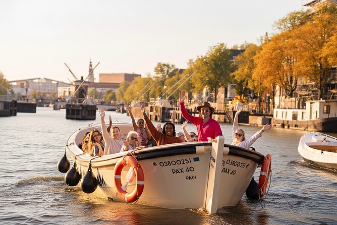 Amsterdam 1-Hour Canal Cruise With Live Guide - The 17th-century canal ring (Grachtengordel): seeing Amsterdam’s blueprint