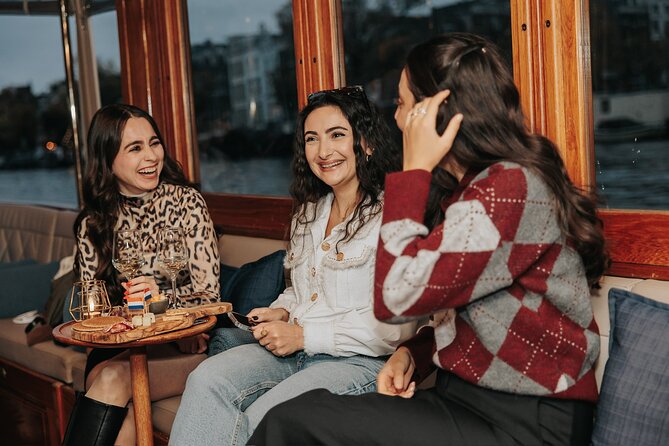 Amsterdam: 2-Hour Canal Cruise incl. Drinks & Dutch Snacks - Westerkerk, Jordaan, and the maze of streets