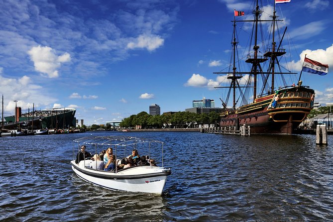 Amsterdam 2-hour Private Canal Cruise with Live Guide and Drinks - A private 2-hour canal cruise that makes Amsterdam click