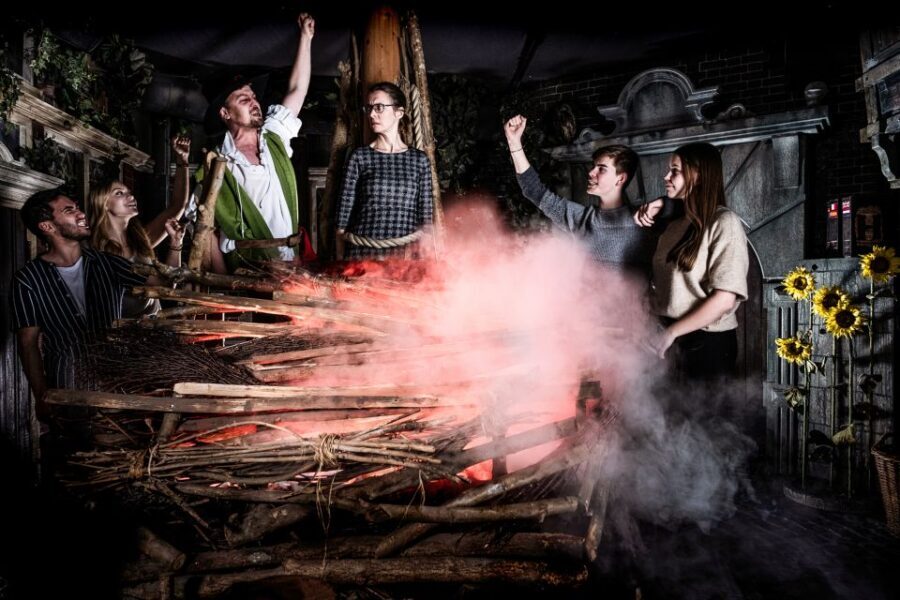 Amsterdam: Amsterdam Dungeon Entrance Ticket - Your route through the dungeon: the scenes you should watch for