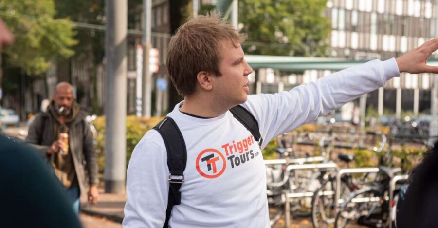 Amsterdam: Anne Frank and Jewish Quarter Tour - The Jewish Quarter: More Than a Map of Memorials