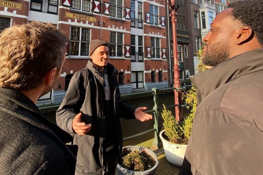 Amsterdam: Anne Frank Guided Small Group Walking Tour - Meeting at Beursplein 5: start point, mindset, and time