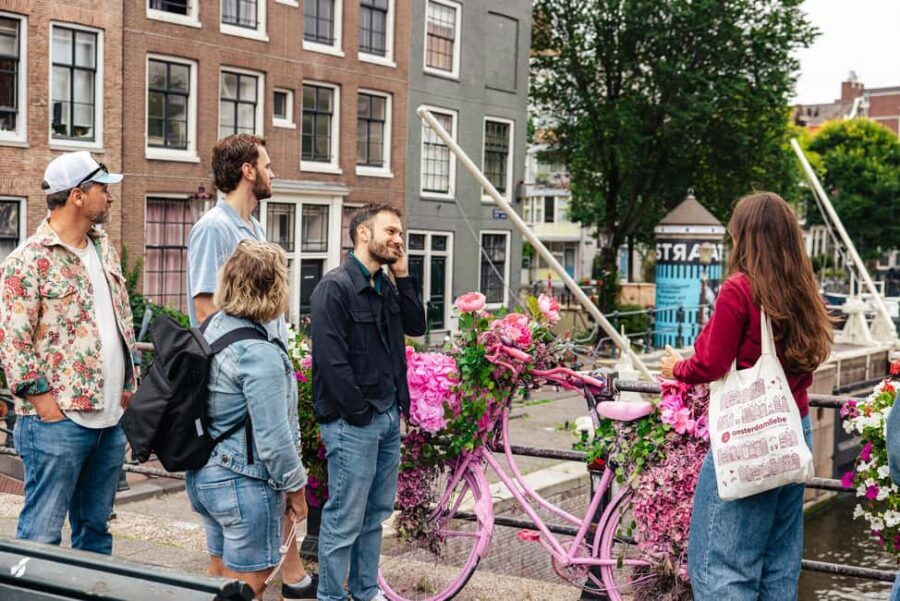 Amsterdam: Anne Frank Walking Tour - Guided in EN/DE/IT/ES - How diary excerpts shape the tone (and what to expect)