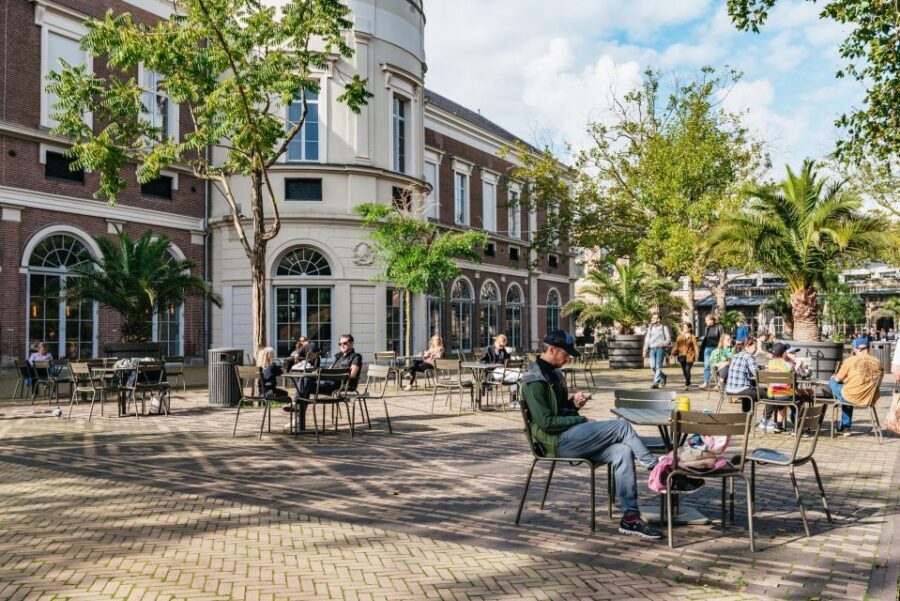Amsterdam: Bike Tour with Optional Cruise in Small-Group - Vondelpark breaks up the ride with breathing space