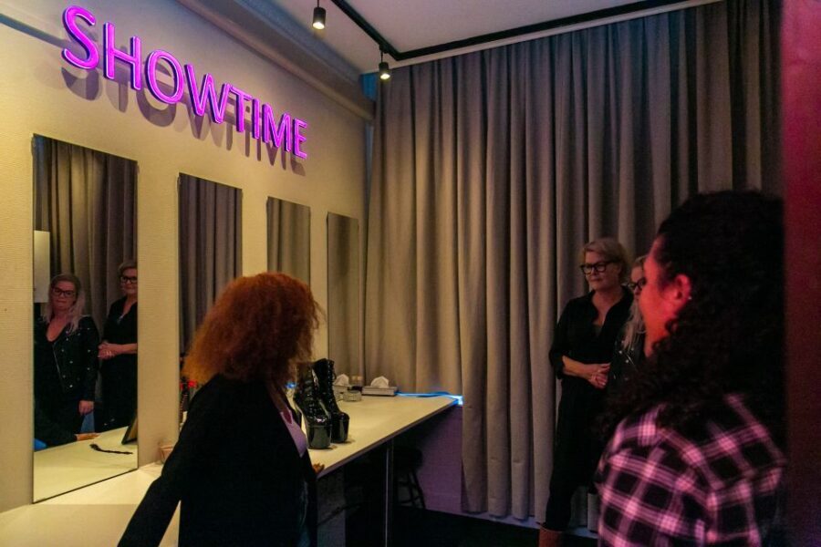 Amsterdam: Brothel Tour with Former Sex Worker - How the tour runs in real time (and what you do during it)