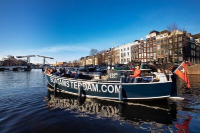 Amsterdam Canal Cruise With Live Guide and Unlimited Drinks - Where You Meet and What “On Time” Means Here