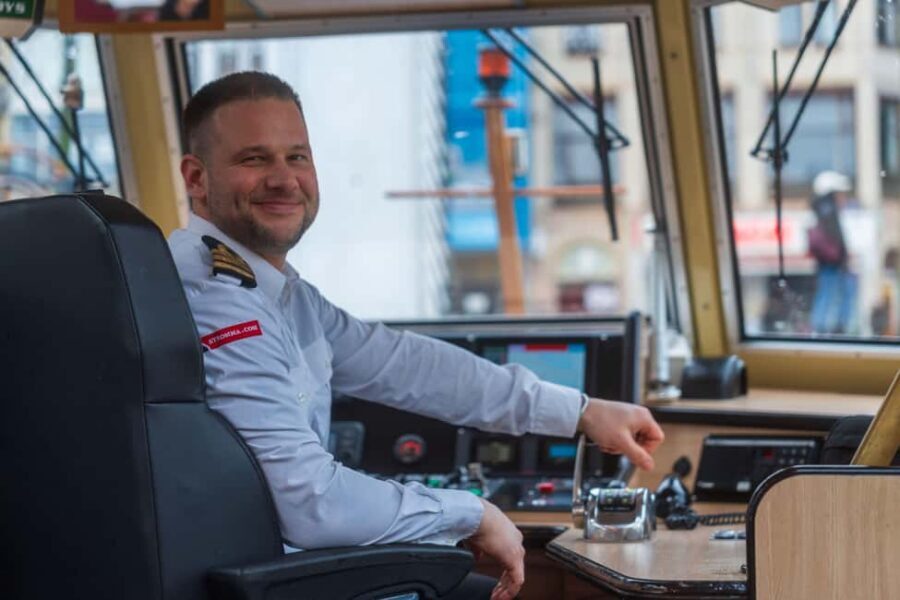 Amsterdam: City Centre Canal Cruise & Free Flower Cocktail - Why this Amsterdam canal cruise feels like the city’s best angle