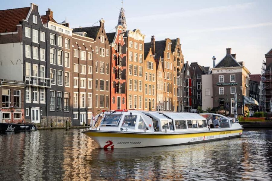 Amsterdam: City Centre Canal Cruise & Free Flower Cocktail - Picking the right timing: 60 minutes from Damrak or 75 from the Rijksmuseum