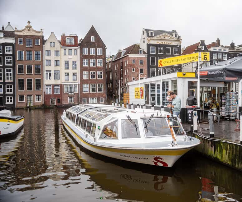 Amsterdam: City Centre Canal Cruise & Free Flower Cocktail - Weather and photos: how to get the shot even when it’s gray