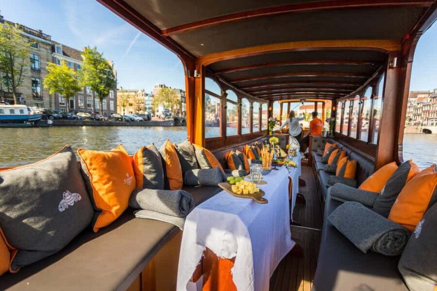 Amsterdam: Classic Boat Cruise with Optional Cheese & Wine - Key things that make this cruise feel worth it