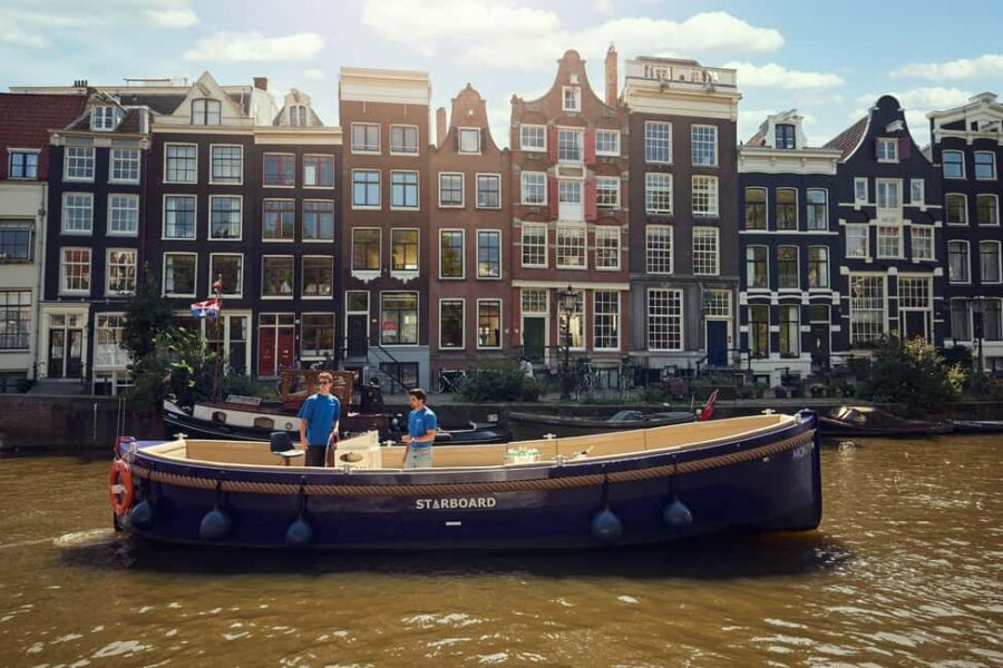 Amsterdam: Cozy Evening Canal Cruise With Open Bar Option - Herengracht and the Golden Bend: Grand Canal-Era Buildings From Water Level