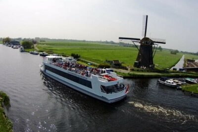 Amsterdam: Day trip to Tulip Farm, Keukenhof + Windmill Cruise - Keukenhof Gardens: four hours in the flower show everyone talks about