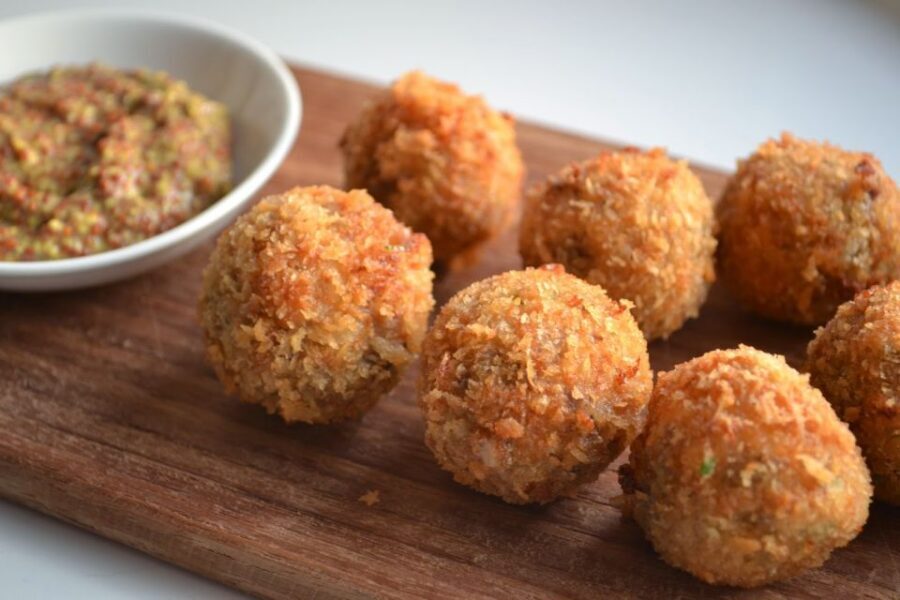 Amsterdam: Dutch Bitterballen and Croquette Tasting - The Six Dutch Snacks: What You’ll Actually Taste