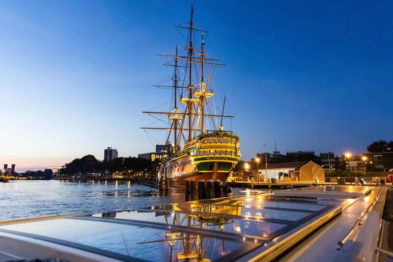 Amsterdam: Evening Cruise with Optional Wine and Snacks - Getting On Board: Two Start Docks and an Easy Walk