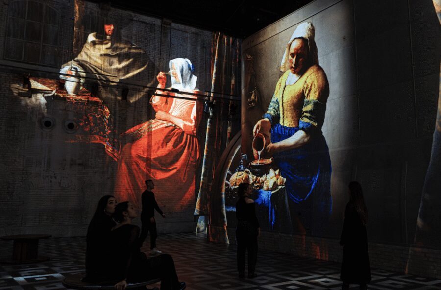 Amsterdam: Fabrique des Lumières Dutch Masters Ticket - Photo moments, nearby perks, and pairing it with Amsterdam plans