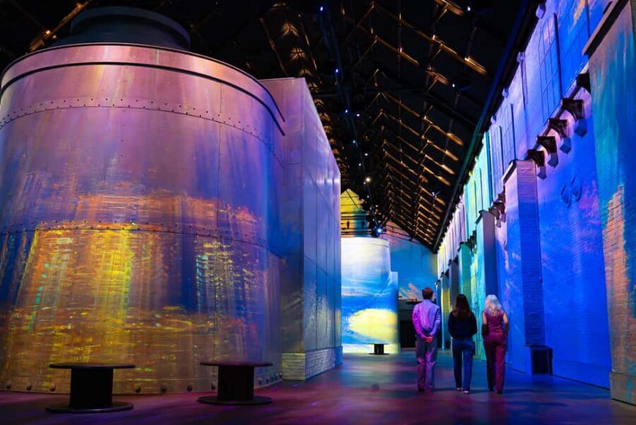 Amsterdam: Fabrique des Lumières Entry Ticket - The Kingdom of the Pharaohs: ancient Egypt as moving light