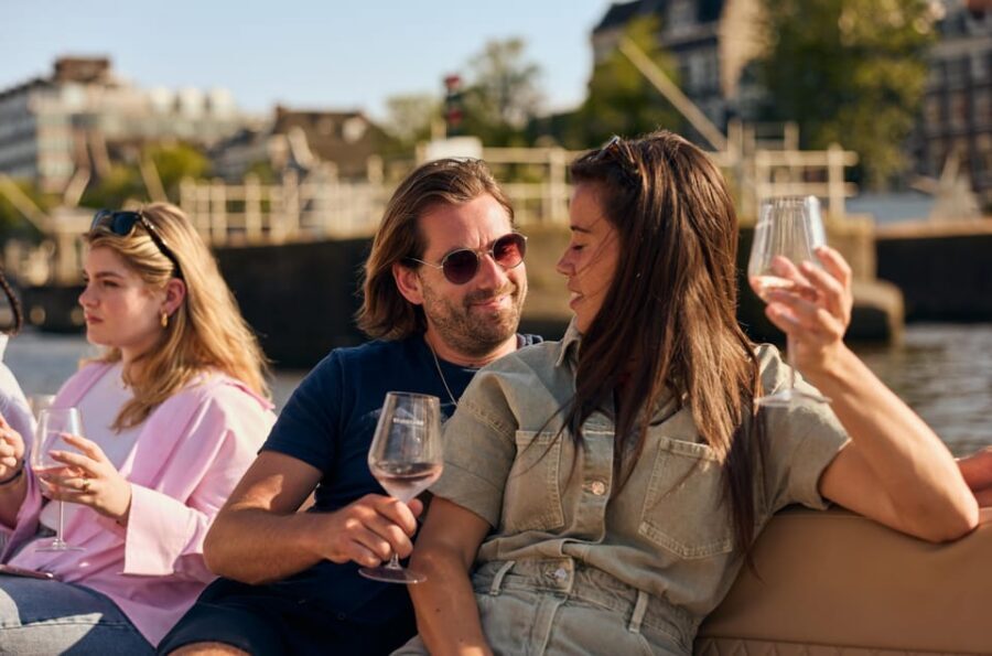 Amsterdam: German Guided Canal Cruise with on Board Bar - Price and Value: Why $25 Can Make Sense