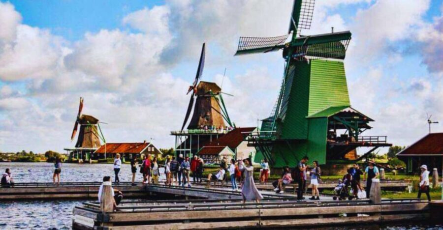 Amsterdam: Giethoorn and Zaanse Schans Windmills Day Tour - Zaanse Schans Windmills: More Than Icon Photos