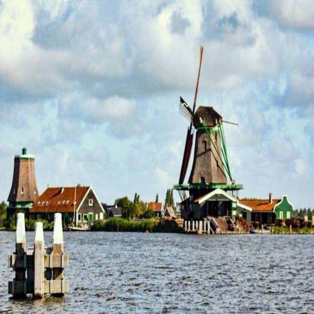 Amsterdam: Giethoorn and Zaanse Schans Windmills Day Tour - Stroopwafel, Water, and That Dutch Snack Energy