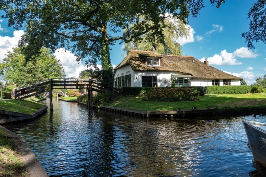Amsterdam: Giethoorn Tour Scenic Cruise, Cheese & Free Time - Value for $75: What You’re Really Paying For