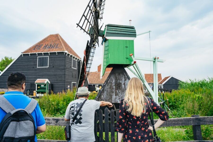 Amsterdam: Giethoorn, Volendam, and Zaanse Schans Tour - Should You Book It?