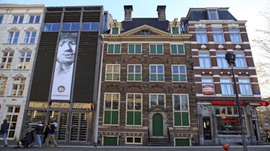 Amsterdam: Guided Anne Frank Small-Group Walking Tour - Zuiderkerk and tower views: Amsterdam’s changing faith in one church