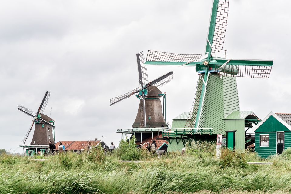Amsterdam: Guided Zaanse Schans, Windmills & Cheese Tour - Wooden Shoe Workshop: what you’ll learn in the clog-making demo