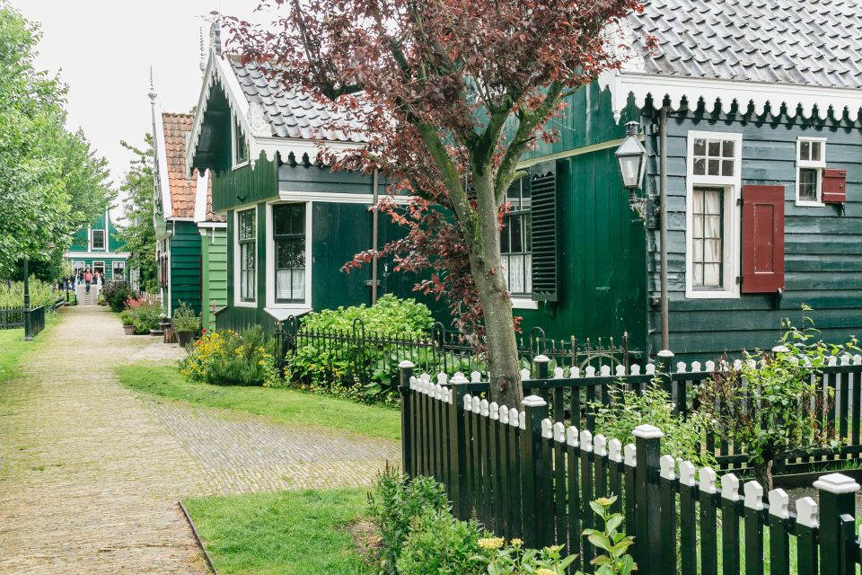 Amsterdam: Guided Zaanse Schans, Windmills & Cheese Tour - Windmills in view: what you see for free vs what costs extra