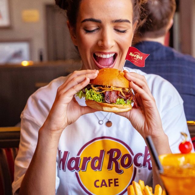 Amsterdam: Hard Rock Cafe Experience - Portion Size, Desserts, and Drinks: What to Expect From the Included Deal