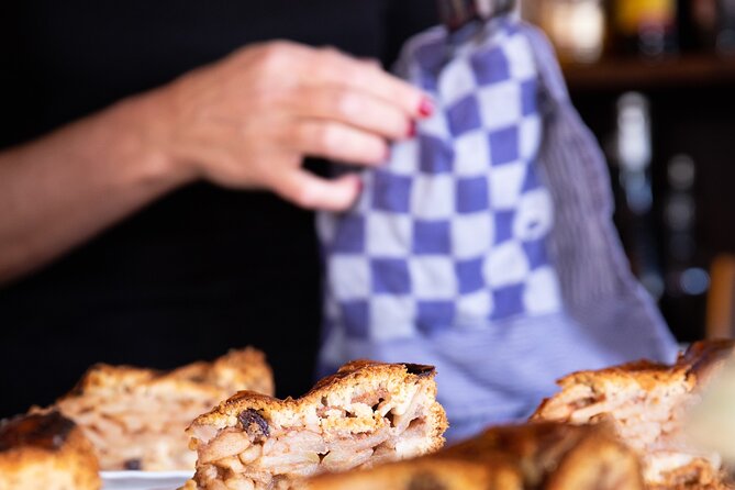Amsterdam High-End Dutch Food & History Tour - Up to 8 guests - The Homemade Dutch Apple Pie Stop: The Anchor Bite