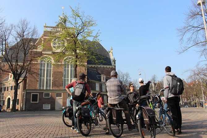 Amsterdam Highlights Bike or E-Bike Tour - Rijksmuseum by bike: short stop, strong payoff
