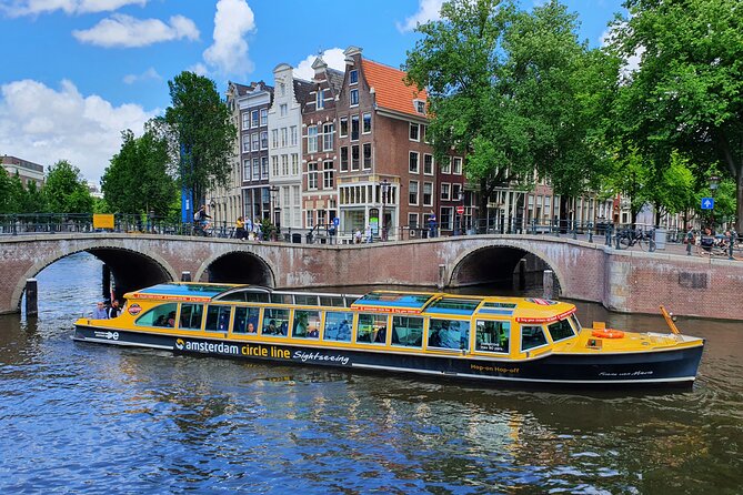 Amsterdam: Historic City Sightseeing Canal Cruise - Bartolotti House: reading wealth in a 1600s canal façade