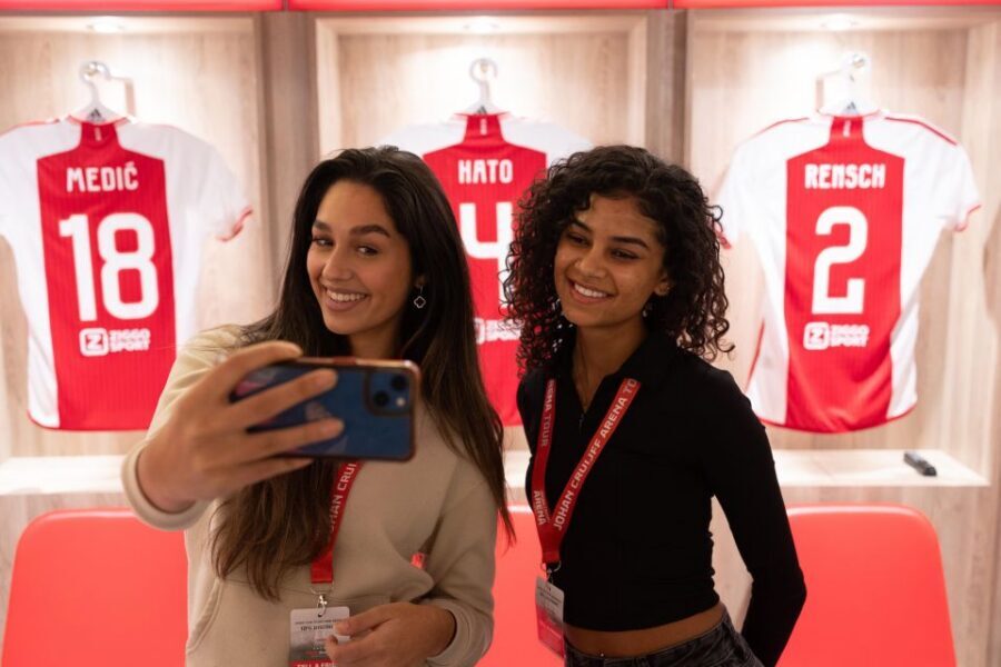 Amsterdam: Johan Cruijff ArenA Tour with Optional Guide - Views, top-of-stand photo moments, and the stadium’s design