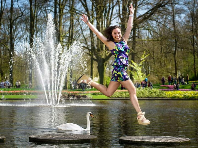 Amsterdam: Keukenhof, Tulip Farm Full-Day Tour with Cruise - Transfer to Keukenhof and the flower-region drive: short sightseeing, big payoff