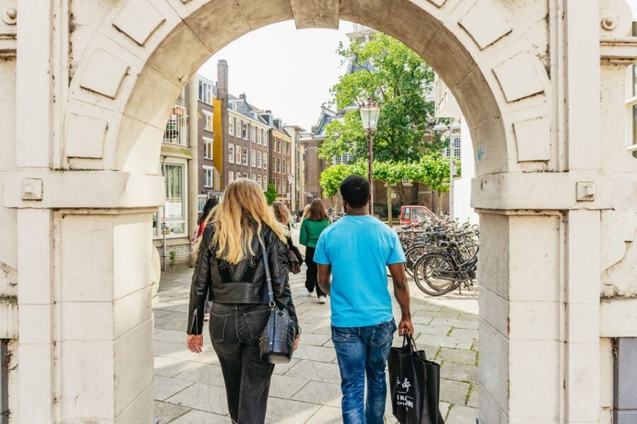 Amsterdam: Life of Anne Frank and World War II Walking Tour - Jewish Historical Museum and Auschwitz Monument: where the meaning gets heavy
