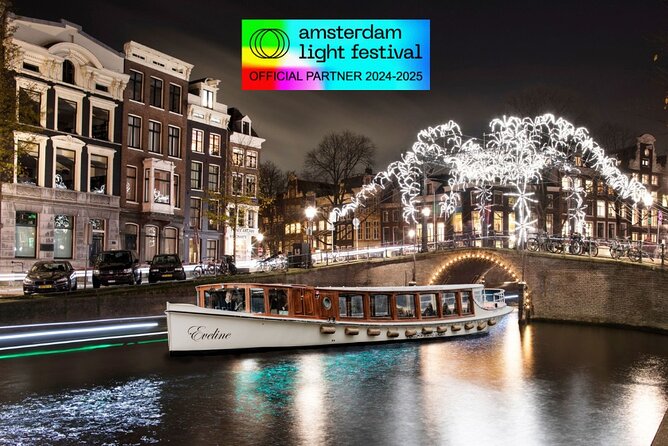 Amsterdam Light Festival: Heated Boat Cruise + Hot Drinks & Bite - Drinks and bite: what you actually get for your money