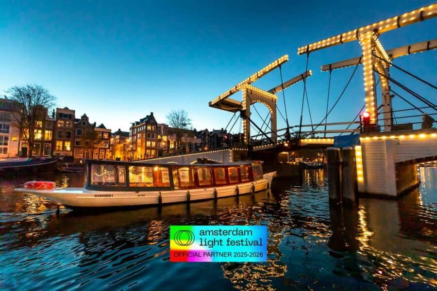 Amsterdam: Light Festival Heated Cruise with Drinks & Snacks - The route: what you’ll see from the water stop by stop
