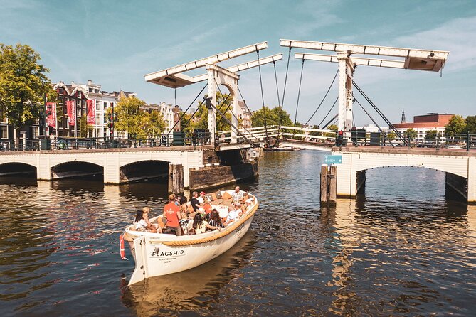 Amsterdam Luxury Canal Cruise + Unlimited Drinks & Bites option - Group Size, Timing, and Why a Buffer Helps