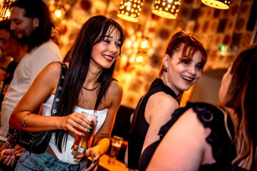 Amsterdam: Original Pub Crawl Party with VIP Entrance - Who should book this VIP crawl (and who should skip it)