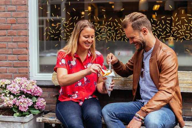 Amsterdam Private Food Tour with Local Including 6 or 10 Tastings - Stop 1: Albert Cuyp Market and the First Crunch of Amsterdam