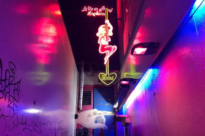 Amsterdam: Red Light District Tour - Amsterdam’s Red Light District, without the awkward guessing