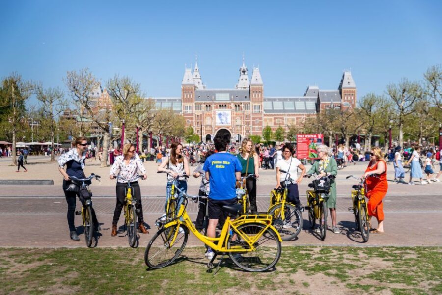 Amsterdam: Relaxed City Highlights Guided Bike Tour - Key highlights to look for on this Amsterdam bike tour
