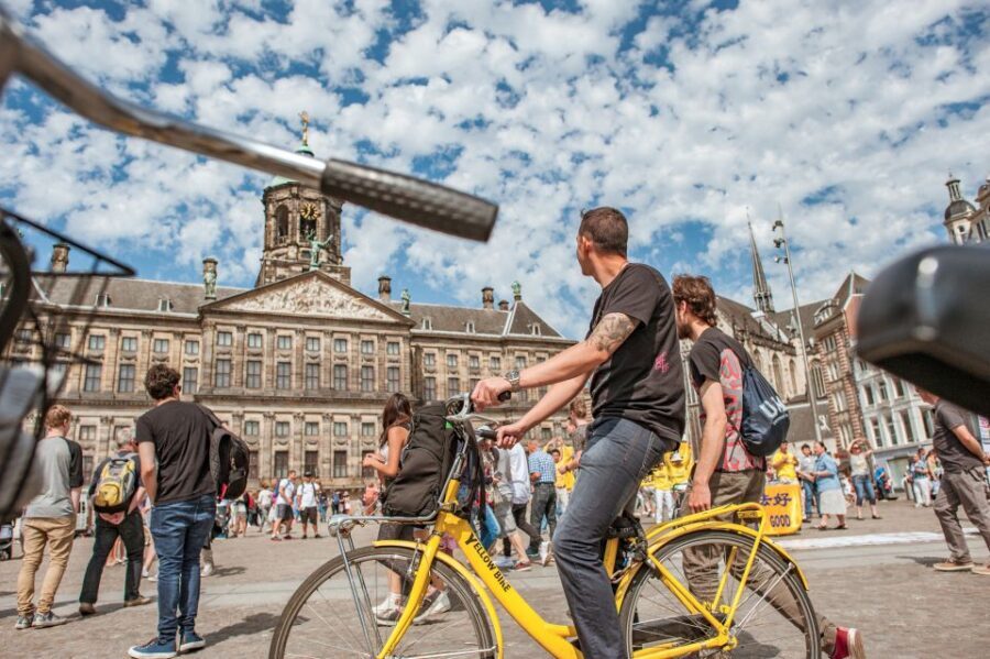 Amsterdam: Relaxed City Highlights Guided Bike Tour - Bike quality, pace, and why this tour feels good at $34