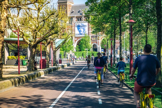 Amsterdam Small Group Bike Tour - The Skinny Bridge: closing with a classic Amstel view