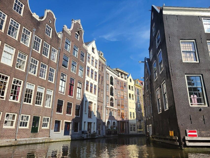 Amsterdam: Small-Group Canal Cruise incl. Drinks and Snacks - The canal belt classics: Grachtengordel and Prinsengracht