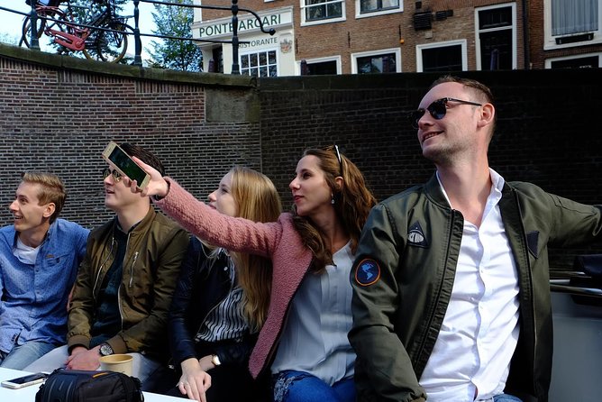 Amsterdam Small-Group Canal Cruise Including Snacks and Drinks - The small-group size (14 max) that keeps it human