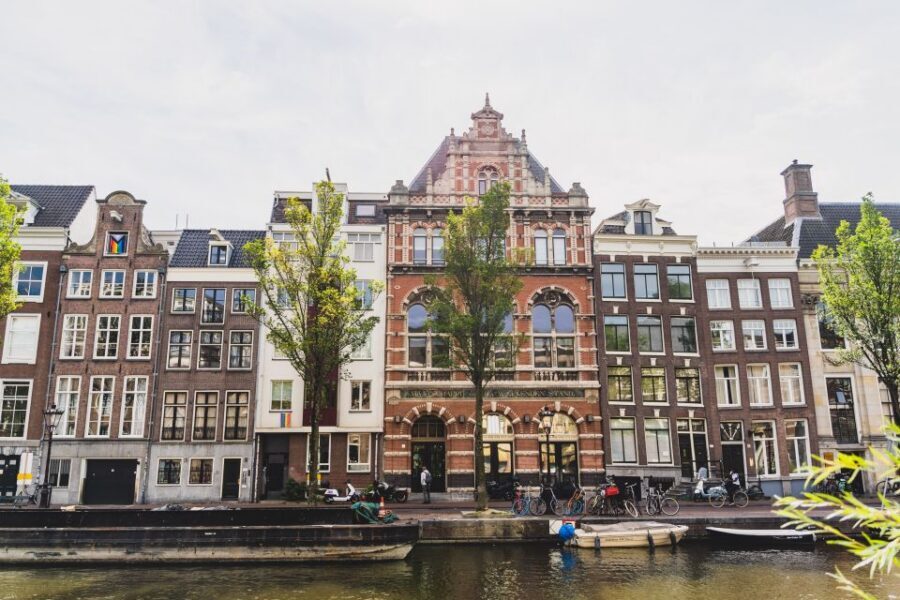 Amsterdam Small-Group Walking Tour - Amsterdam Flower Market and Muntplein: ending with color and orientation